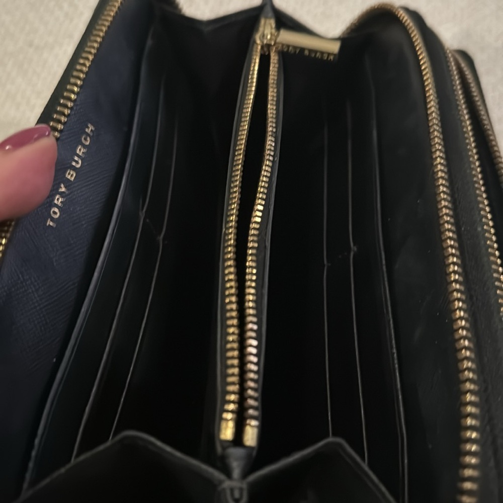 Tory Burch double zip Continental wallet - Picture 6 of 8